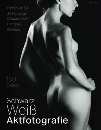 Schwarz-Weiß-Aktfotografie - August 2026